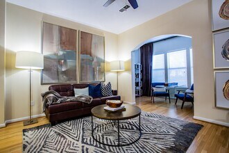 The Reserve on Cave Creek in Phoenix, AZ - Building Photo - Building Photo