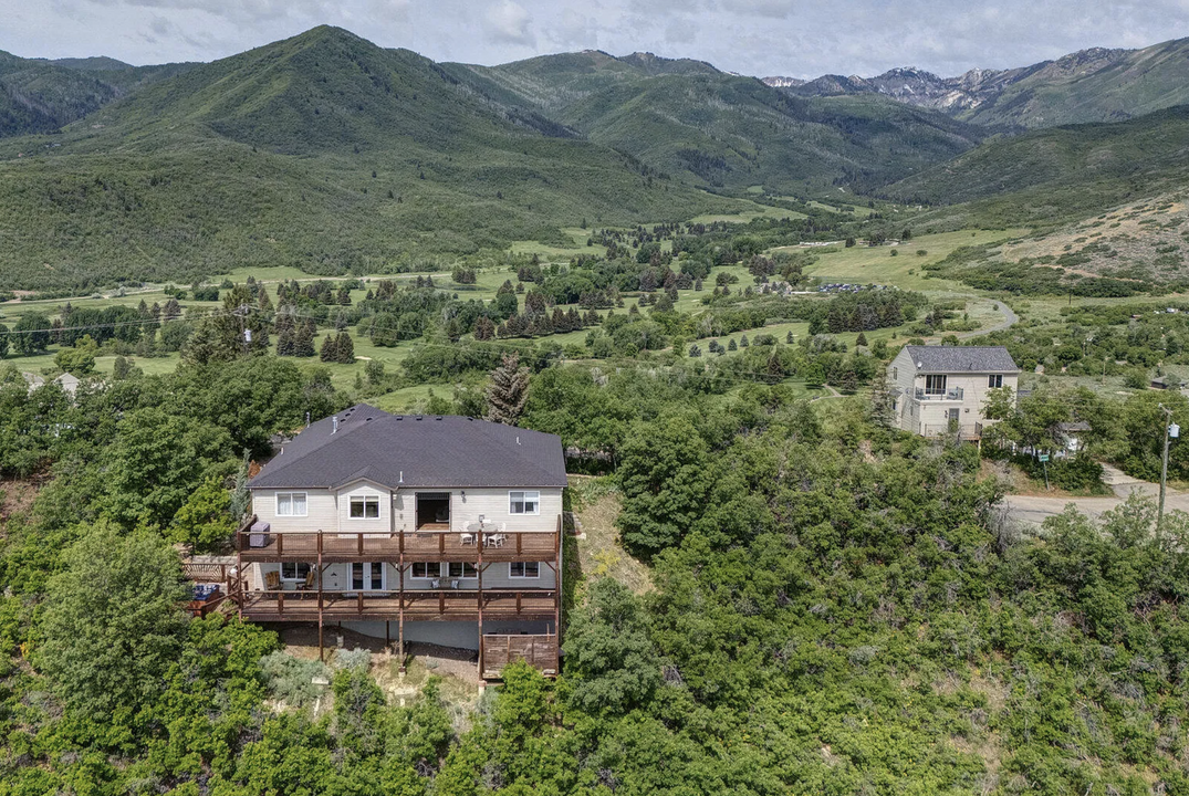 391 Bern Way in Midway, UT - Building Photo