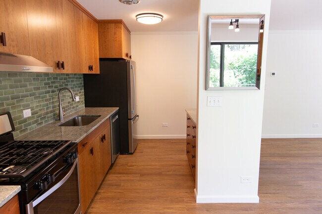 511 1st St N, Unit 314 in Charlottesville, VA - Building Photo - Building Photo