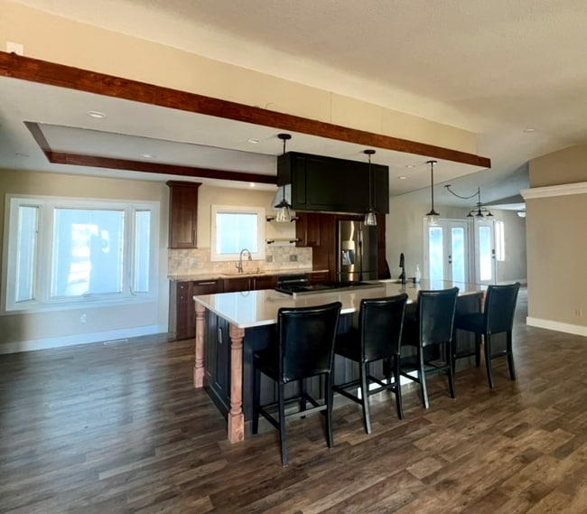 property at 301 W Mangrum Dr