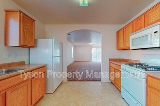 1825 San Pedro Rd in Rio Rancho, NM - Building Photo - Building Photo