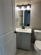 2815 Hedgerow Dr in Dallas, TX - Building Photo - Building Photo