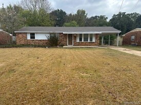 407 Azalea Dr