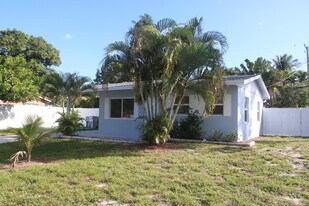 2630 NE 8th Ave in Pompano Beach, FL - Building Photo