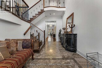 49 Lavender Valley Rd in King City, ON - Building Photo - Building Photo