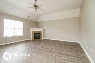 3182 Pinetree Loop S in Southaven, MS - Building Photo - Building Photo
