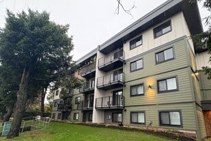 Mountainview in Courtenay, BC - Building Photo