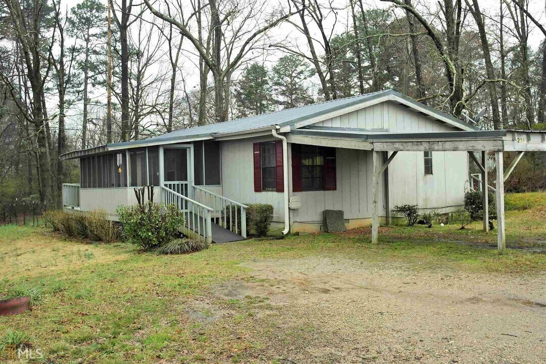 236 Duck Rd in Braselton, GA - Building Photo