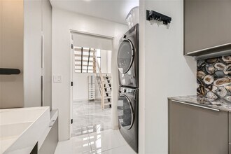 3149 Bel Air Dr in Las Vegas, NV - Building Photo - Building Photo