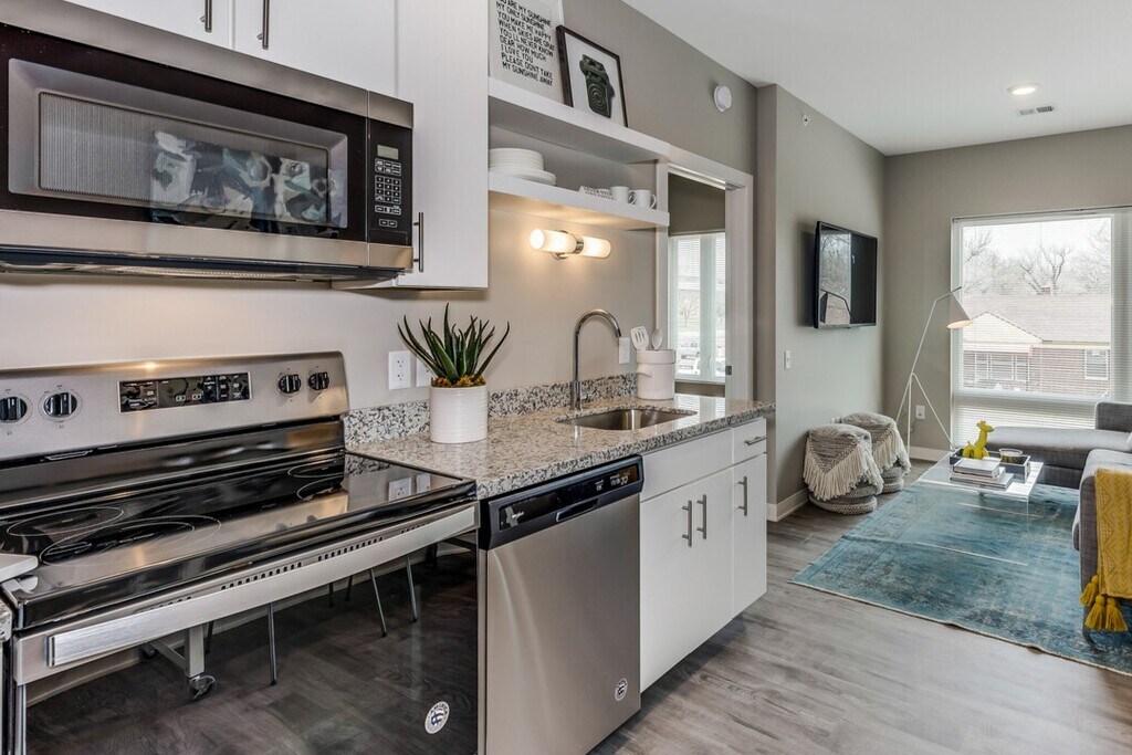 Seventeenth Apartments in Wichita, KS