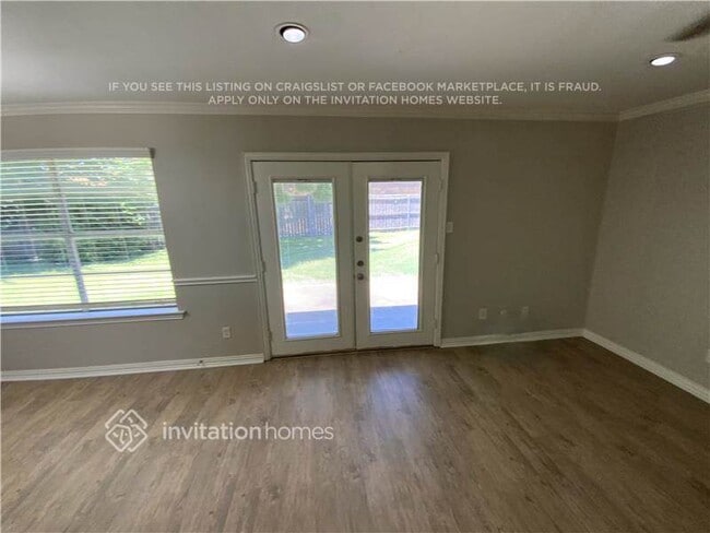 318 SW Murphy Rd in Burleson, TX - Building Photo - Building Photo