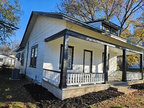 715 E Church St in Wagoner, OK - Foto de edificio - Building Photo