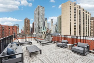 1143 N La Salle Dr in Chicago, IL - Foto de edificio - Building Photo