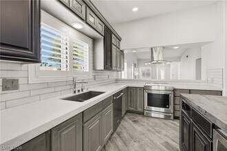 3333 Indian Moon Dr in Las Vegas, NV - Building Photo - Building Photo