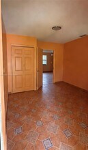 185 NW 82nd St in Miami, FL - Building Photo - Building Photo