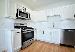 27 Ransom Rd, Unit 4b in Boston, MA - Building Photo - Building Photo