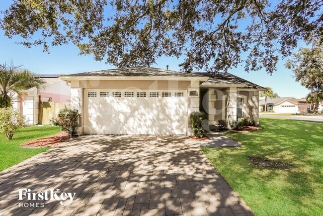 property at 7743 Water Oak Ct