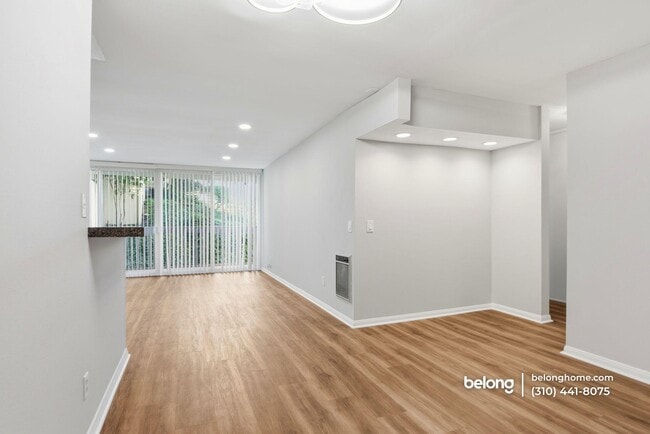 6542 Ocean Crest Dr in Rancho Palos Verdes, CA - Building Photo - Building Photo