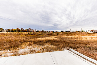 Residences at Waverly Plaza in Gardner, KS - Building Photo - Building Photo