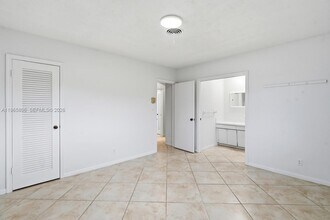 1260 SW 8th St in Boca Raton, FL - Building Photo - Building Photo