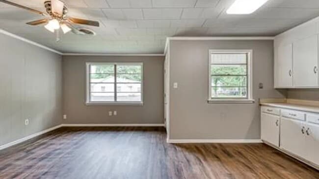 property at 1833 Independence Ave