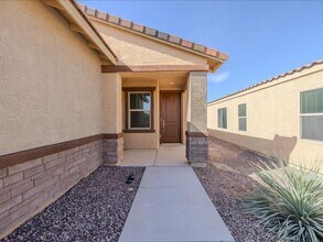 6888 E Via Rancho Rosario in Tucson, AZ - Building Photo - Building Photo