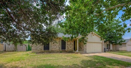 4024 Bristlecone Ln in Fort Worth, TX - Building Photo - Building Photo