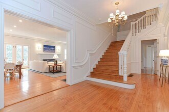135 Bridge St in Manchester by the Sea, MA - Building Photo - Building Photo