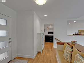 3001 NW Fairfax Terrace in Portland, OR - Building Photo - Building Photo