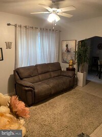 5023 Wayne Ave photo'
