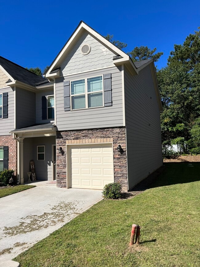 5359 Creekview Way in Morrow, GA - Building Photo - Building Photo