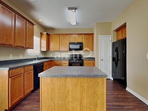 2524 Ingleside Dr in High Point, NC - Building Photo - Building Photo