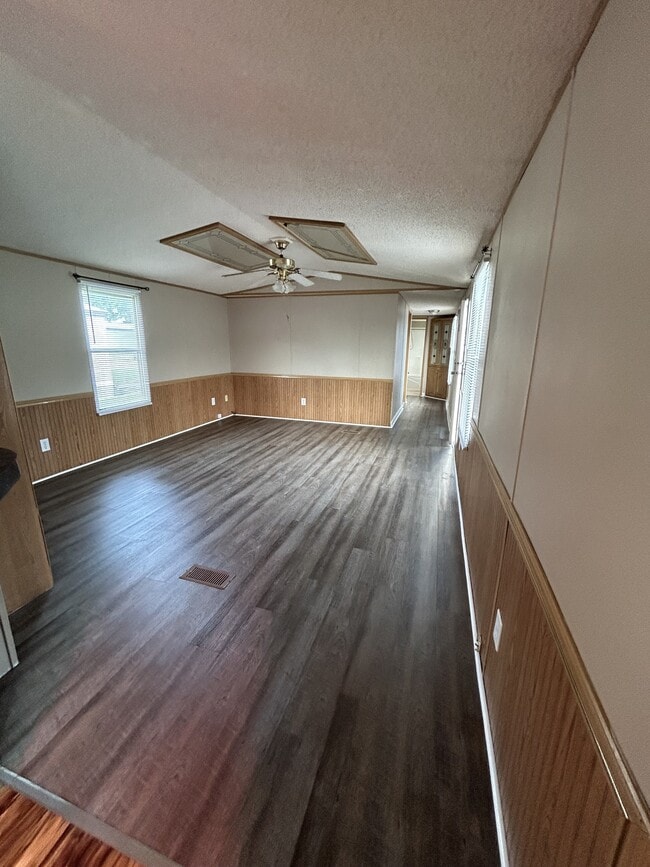 217 Tyler St in Oak Grove, KY - Building Photo - Building Photo