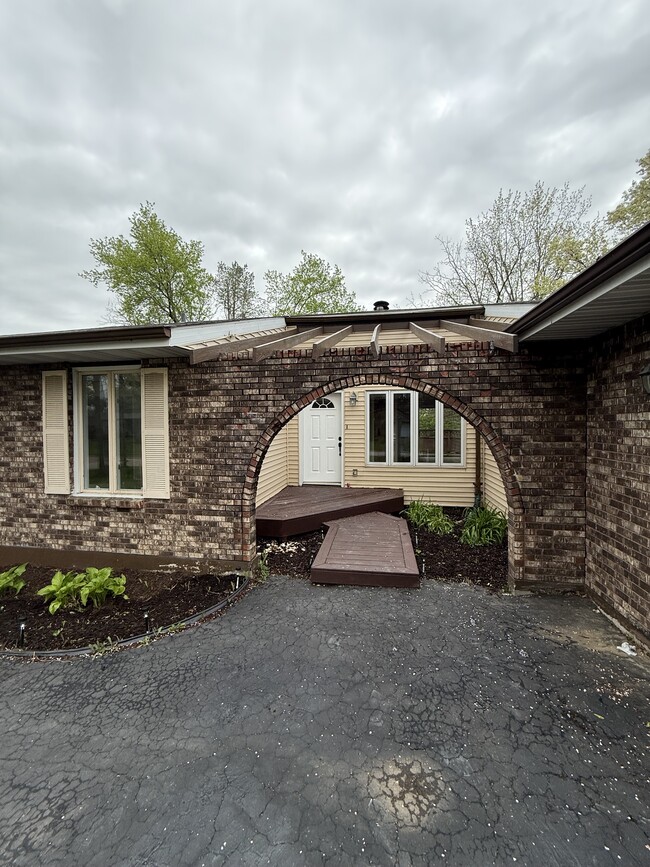 6218 Fireside Dr in Rockford, IL - Building Photo - Building Photo
