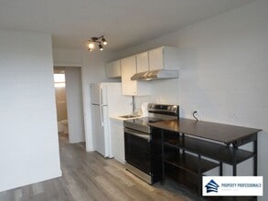 270 Ululani St in Hilo, HI - Building Photo - Building Photo