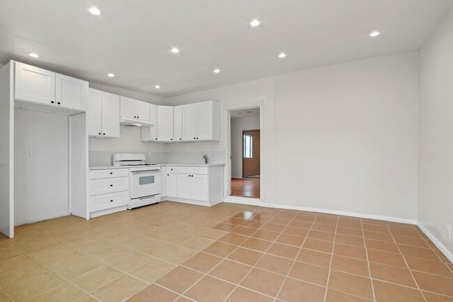 9858 Park St in Bellflower, CA - Building Photo - Building Photo