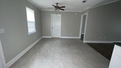 1019 Barley Dr in Hinesville, GA - Building Photo - Building Photo