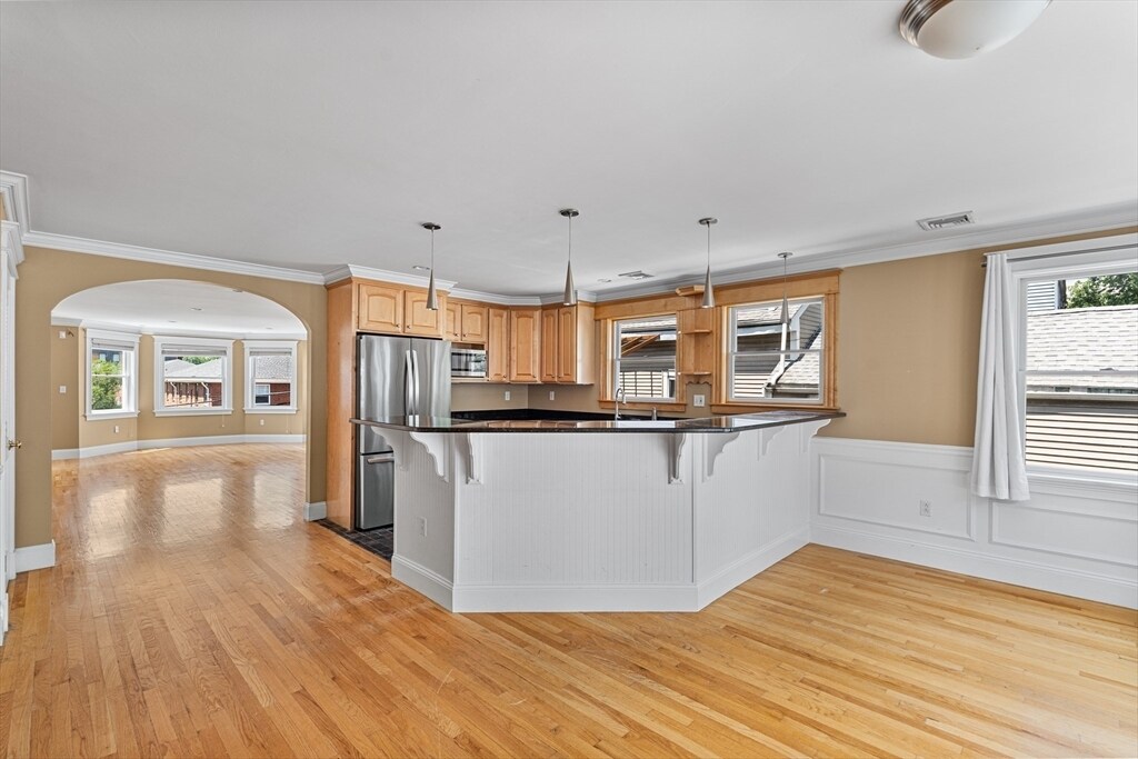 210-212-212 W 9th St in Boston, MA - Building Photo
