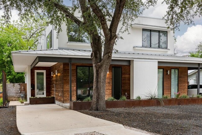 property at 1811 Justin Ln