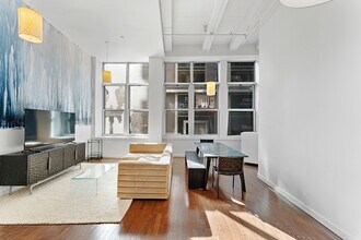 88 Kingston St, Unit 5C in Boston, MA - Foto de edificio - Building Photo