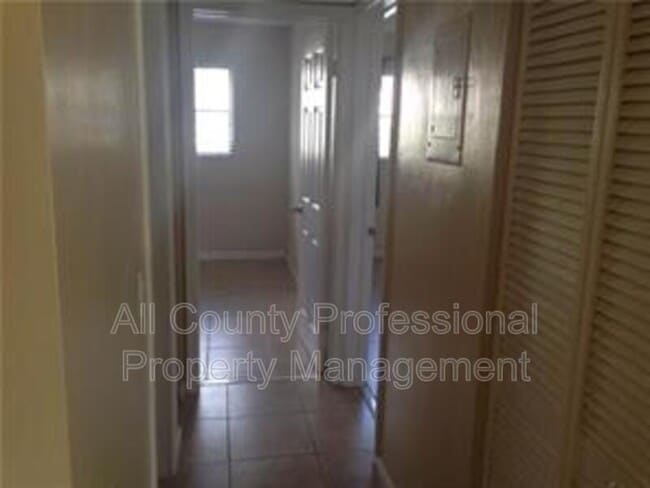 2461 SW 82nd Ave in Davie, FL - Building Photo - Building Photo