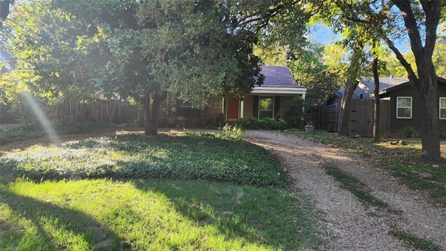 9239 E Lake Highlands Dr in Dallas, TX - Building Photo - Building Photo