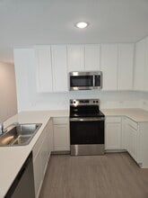 720 Canyon Run in Seguin, TX - Foto de edificio - Building Photo