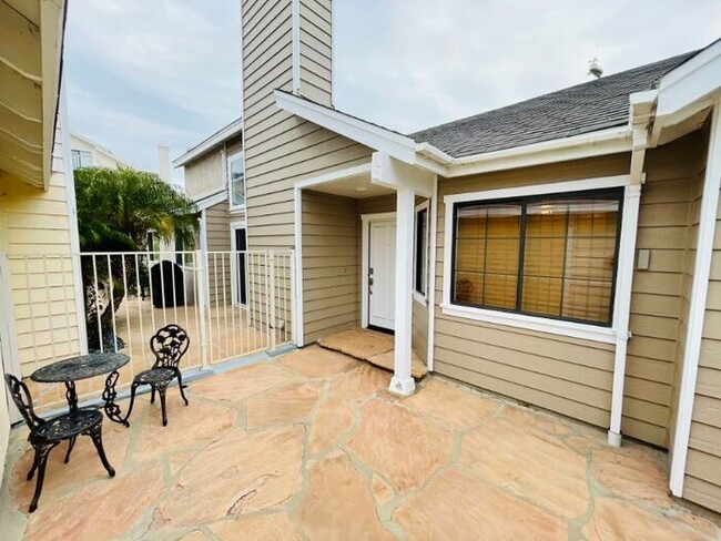 6880 Seaspray Ln in Carlsbad, CA - Building Photo - Building Photo