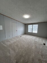 1116 W 1st St in Pittsburg, KS - Building Photo - Building Photo