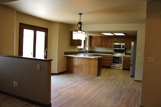743 Bear Creek Dr in Fort Collins, CO - Foto de edificio - Building Photo