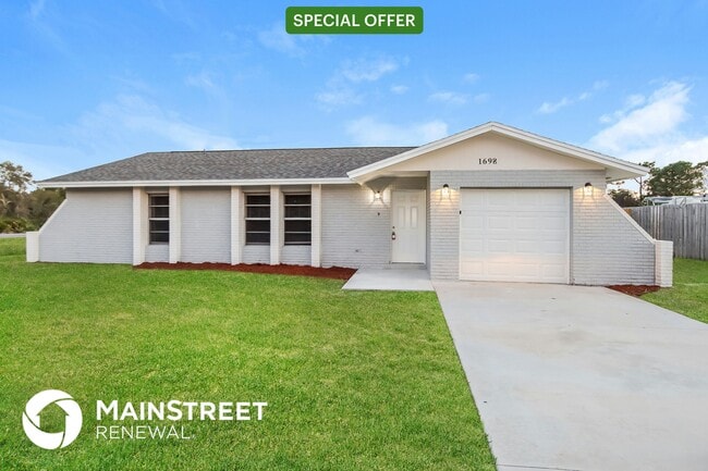 property at 1698 Tilly St SE