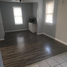 3205 W 120th St in Cleveland, OH - Building Photo - Building Photo