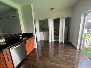 17018 SW 138th Ct in Miami, FL - Building Photo - Building Photo