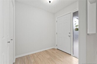 4047 NW Cinnamon Tree Cir in Jensen Beach, FL - Building Photo - Building Photo